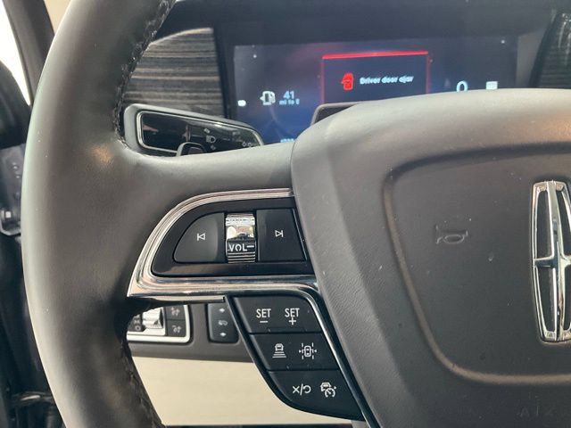 Used 2023 Lincoln Navigator L Black Label AWD/4WD image 11