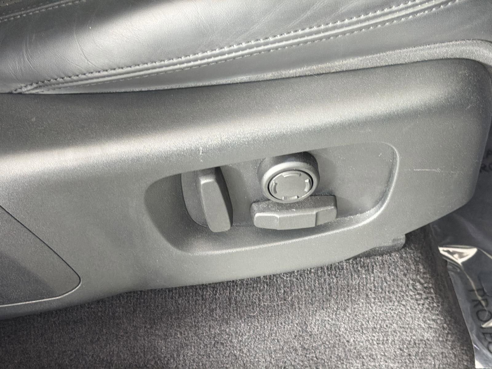 Used 2022 Land Rover Range Rover Sport HSE Silver Edition image 34