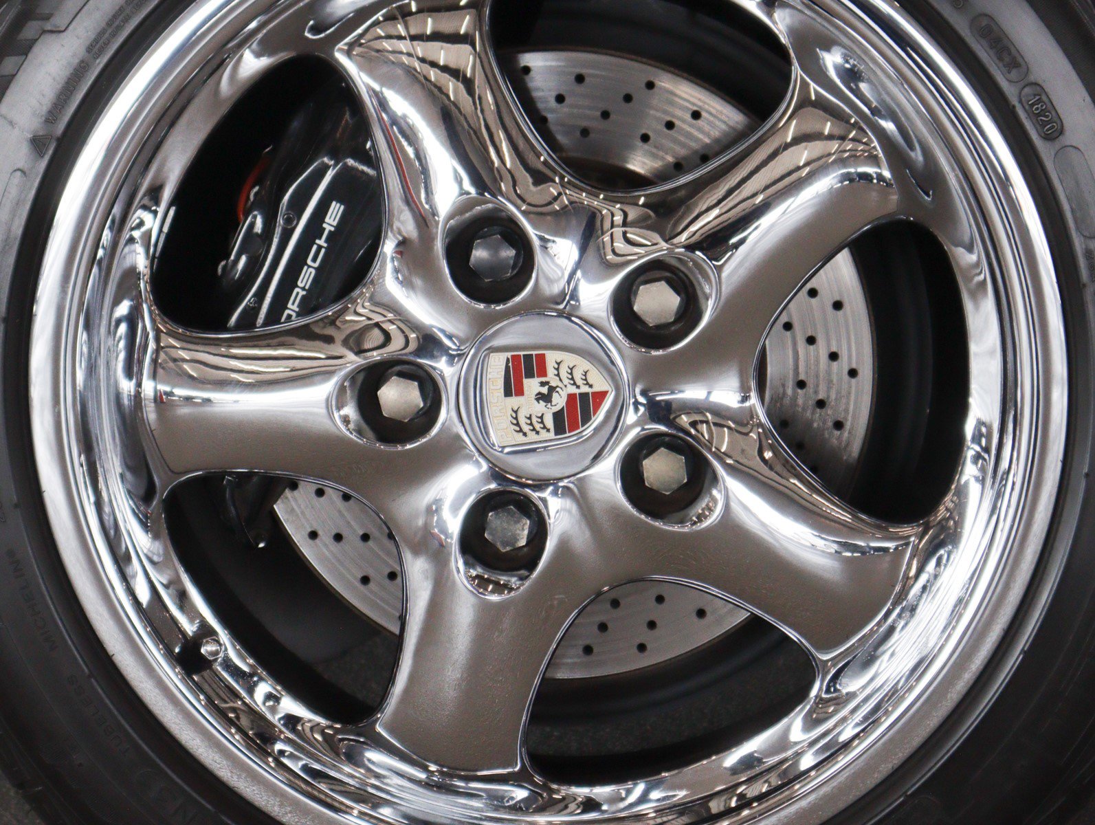 Used 1996 Porsche 911 Cabriolet image 16