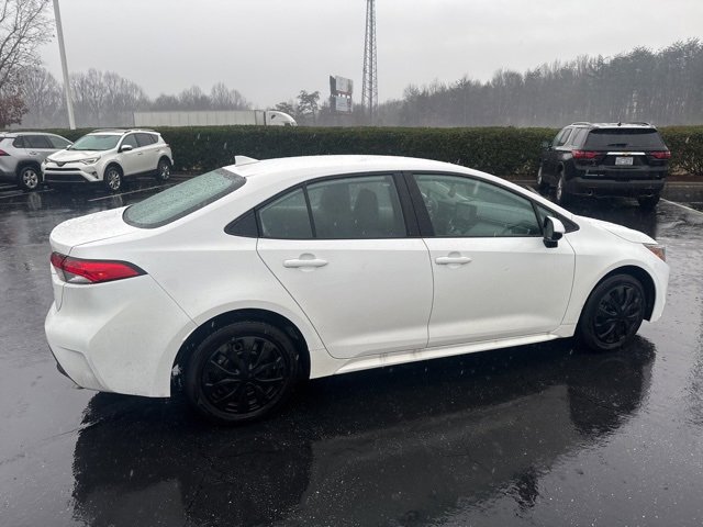 Used 2025 Toyota Corolla LE image 8