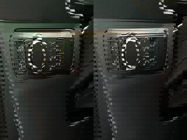 New 2025 Ford Maverick XL w/ Equipment Group 101A image 12