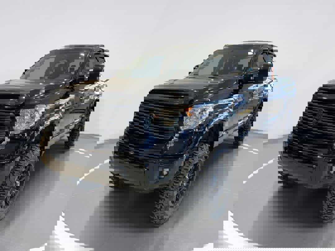 Used 2014 Toyota Tundra Platinum image 1