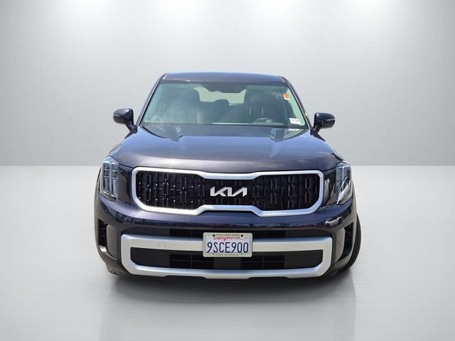 Used 2025 Kia Telluride LX FWD image 3