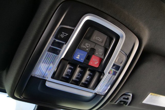 Used 2024 RAM 3500 Laramie w/ Night Edition image 27