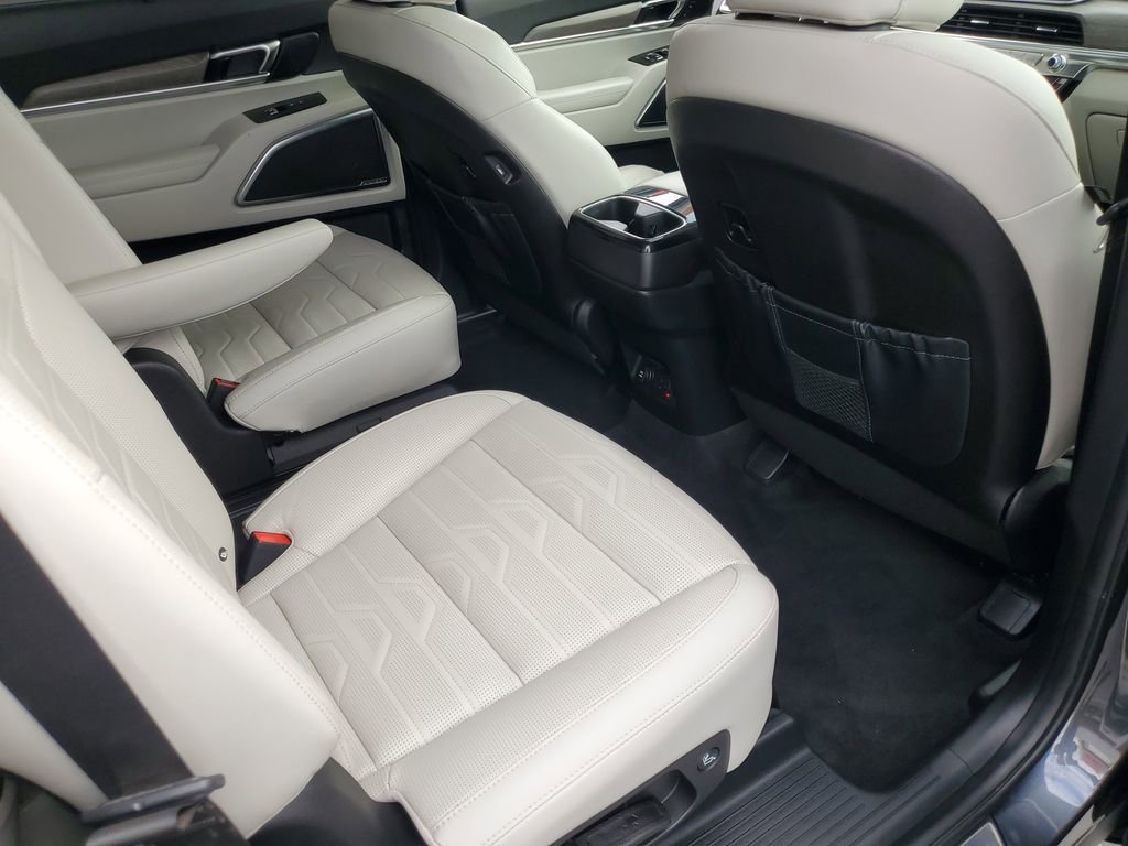 Used 2022 Kia Telluride SX w/ SX Prestige Package image 34