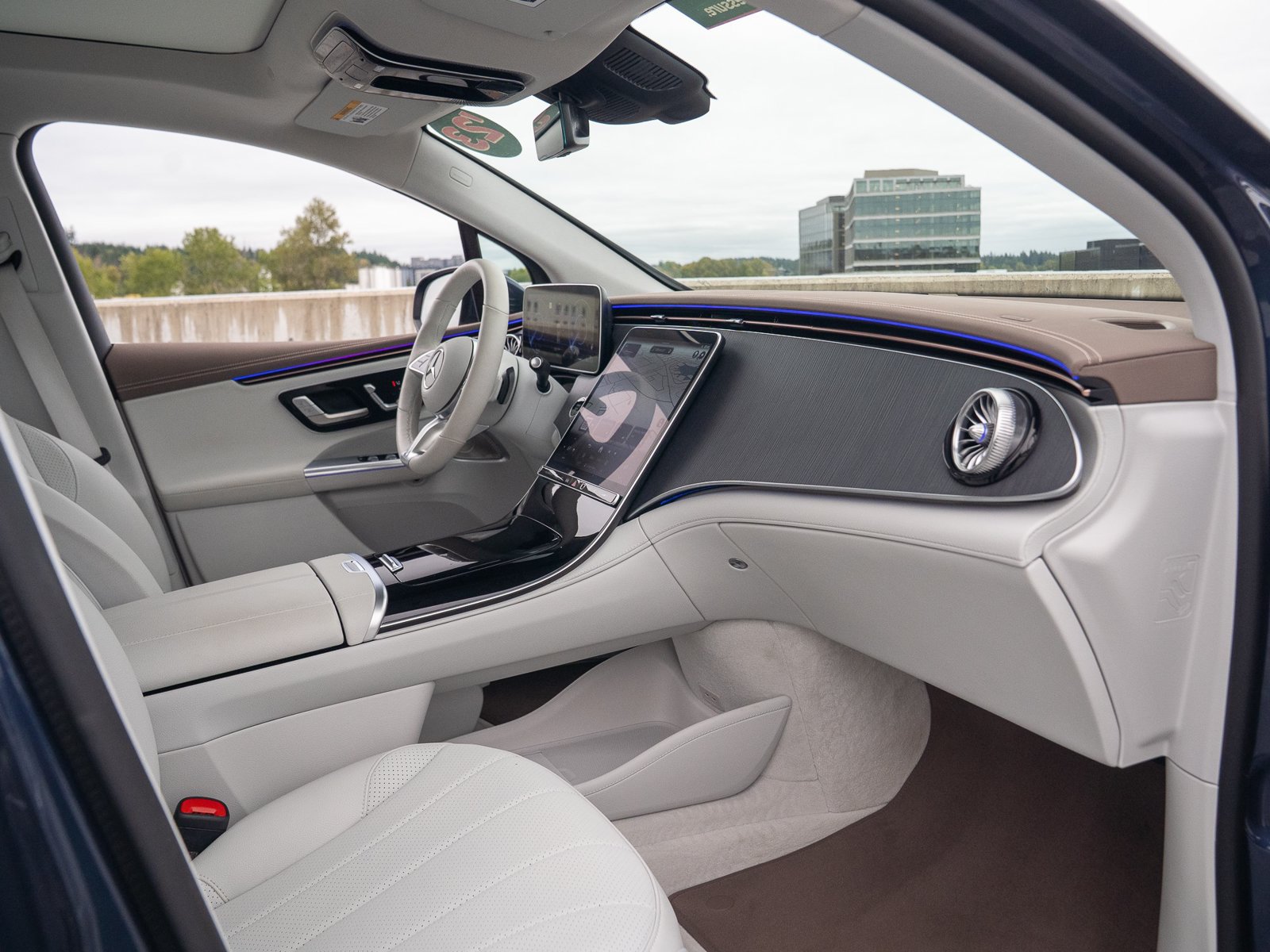 Certified 2023 Mercedes-Benz EQE 350+ 4MATIC SUV image 29