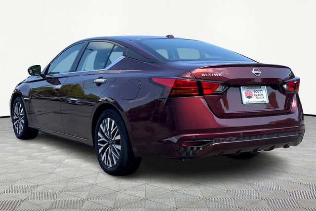 Used 2024 Nissan Altima 2.5 SV image 4