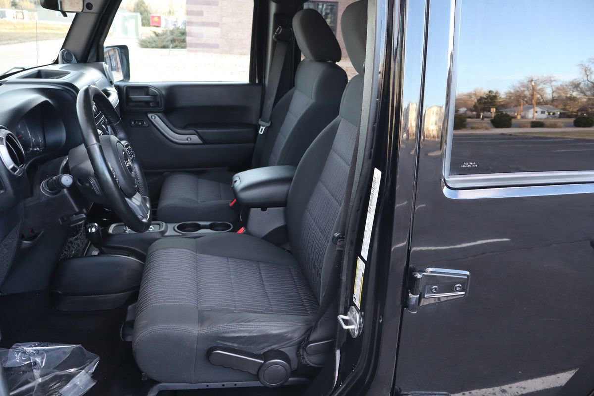 Used 2012 Jeep Wrangler Unlimited Sport image 20
