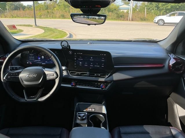 Used 2025 Chevrolet Equinox RS w/ Safety and Technology Package FWD image 21
