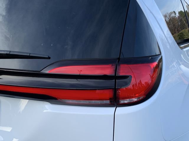 New 2026 Chrysler Pacifica Select image 13