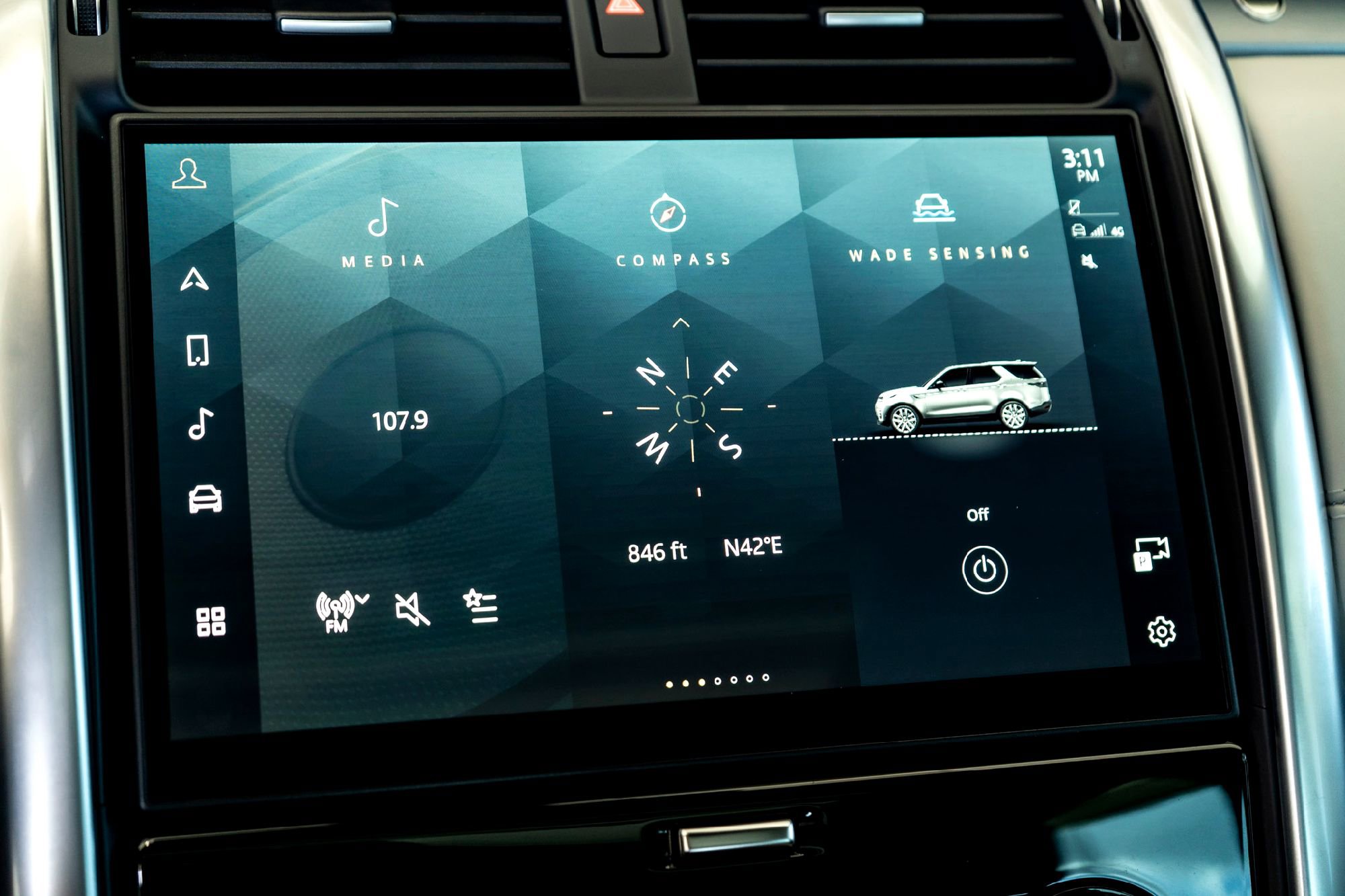 Used 2023 Land Rover Discovery HSE R-Dynamic image 19