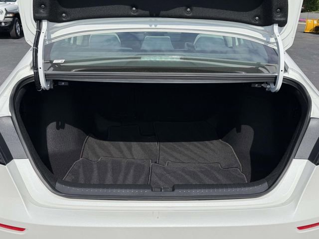 Used 2023 Honda Accord EX image 9