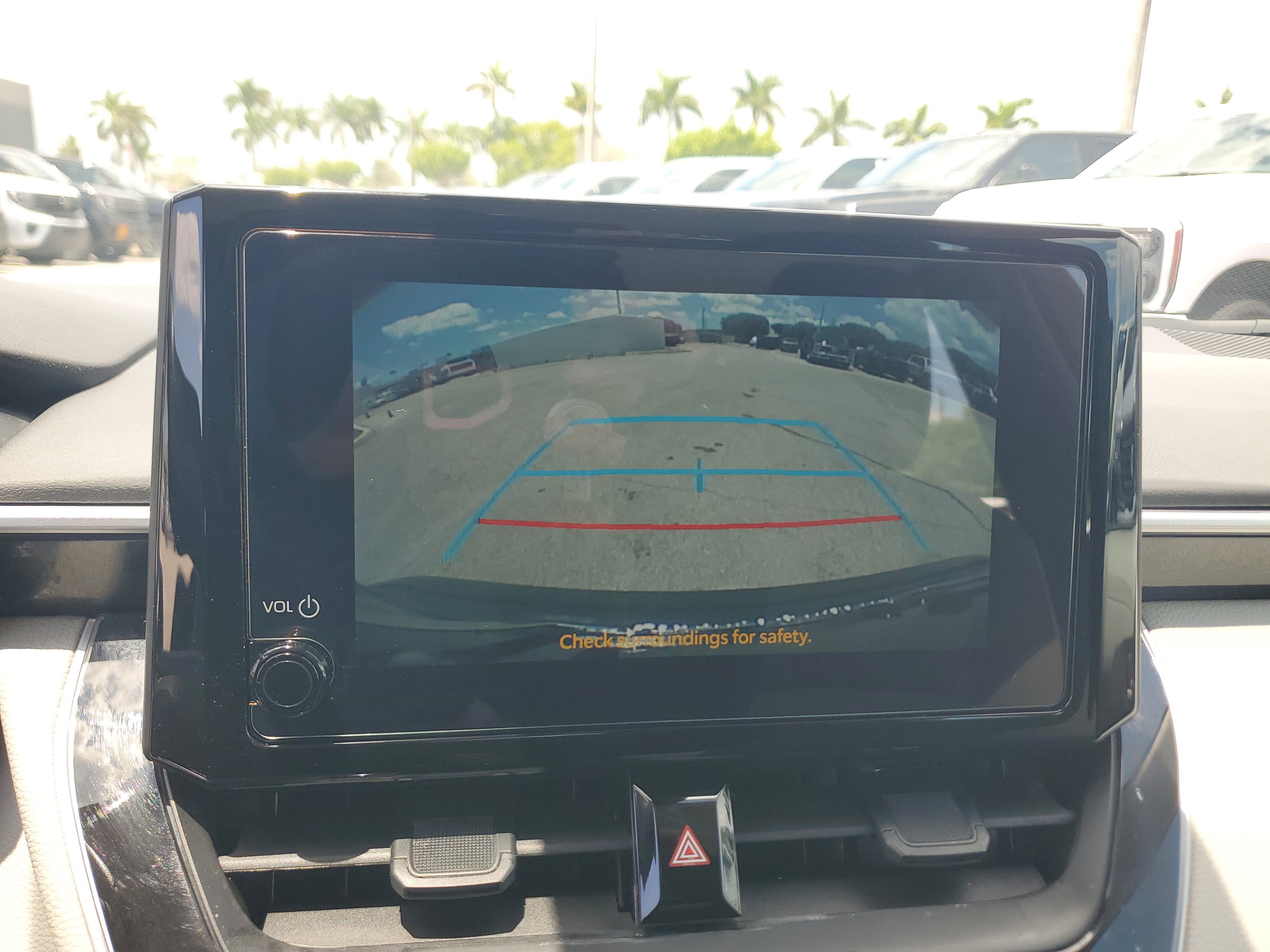 Used 2025 Toyota Corolla LE FWD image 10