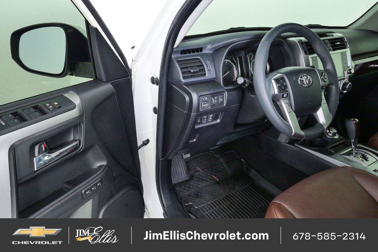 Used 2021 Toyota 4Runner Limited AWD/4WD image 7