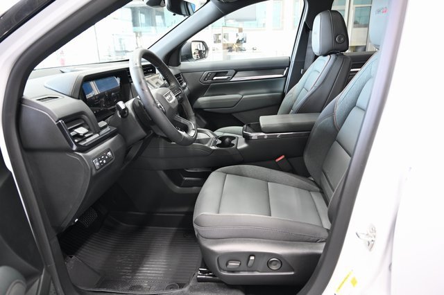 New 2026 GMC Terrain AT4 w/ Convenience Package III image 9