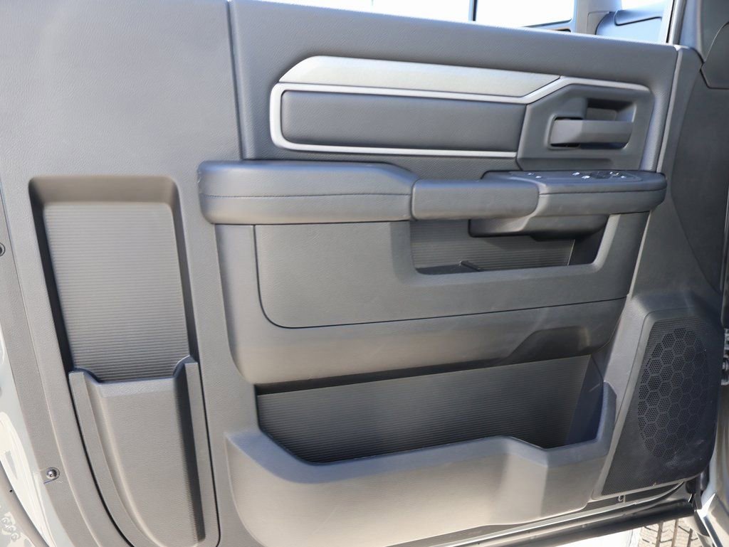 New 2026 RAM 3500 Tradesman AWD/4WD image 14