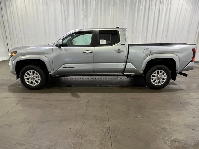 Used 2026 Toyota Tacoma SR5 image 7