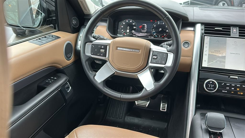 Certified 2025 Land Rover Discovery Metropolitan Edition image 25