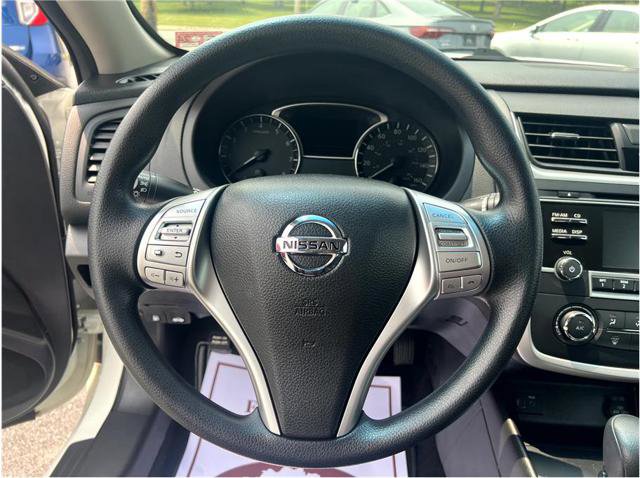 Used 2017 Nissan Altima 2.5 S w/ Power Driver Seat Package FWD image 6