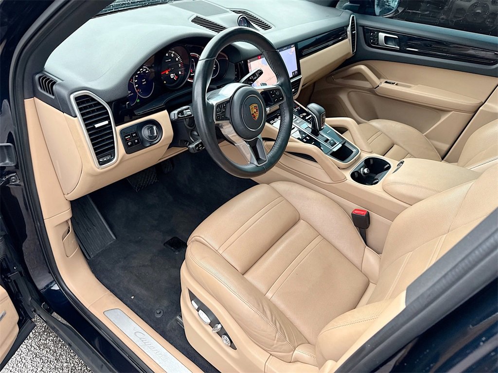 Used 2020 Porsche Cayenne image 25