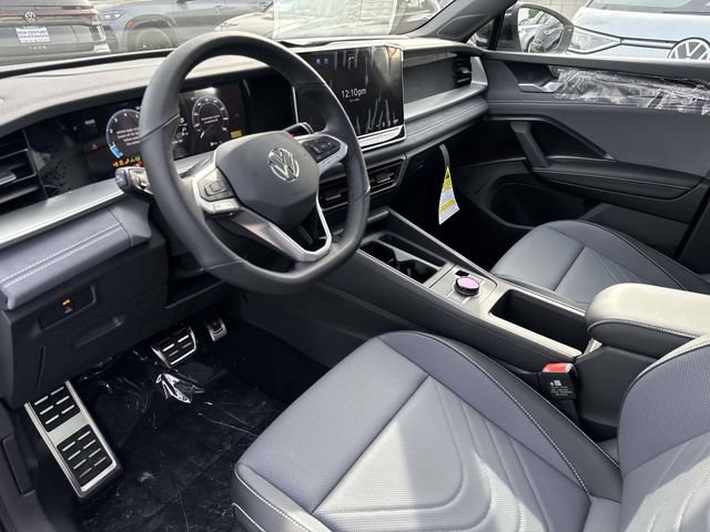 New 2026 Volkswagen Tiguan SE R-Line image 13