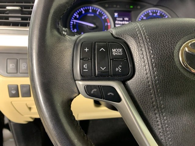 Used 2018 Toyota Highlander XLE image 7