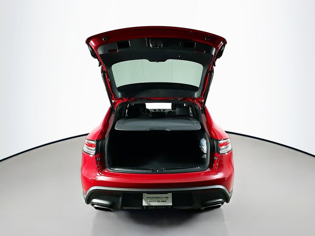 Certified 2026 Porsche Macan image 28