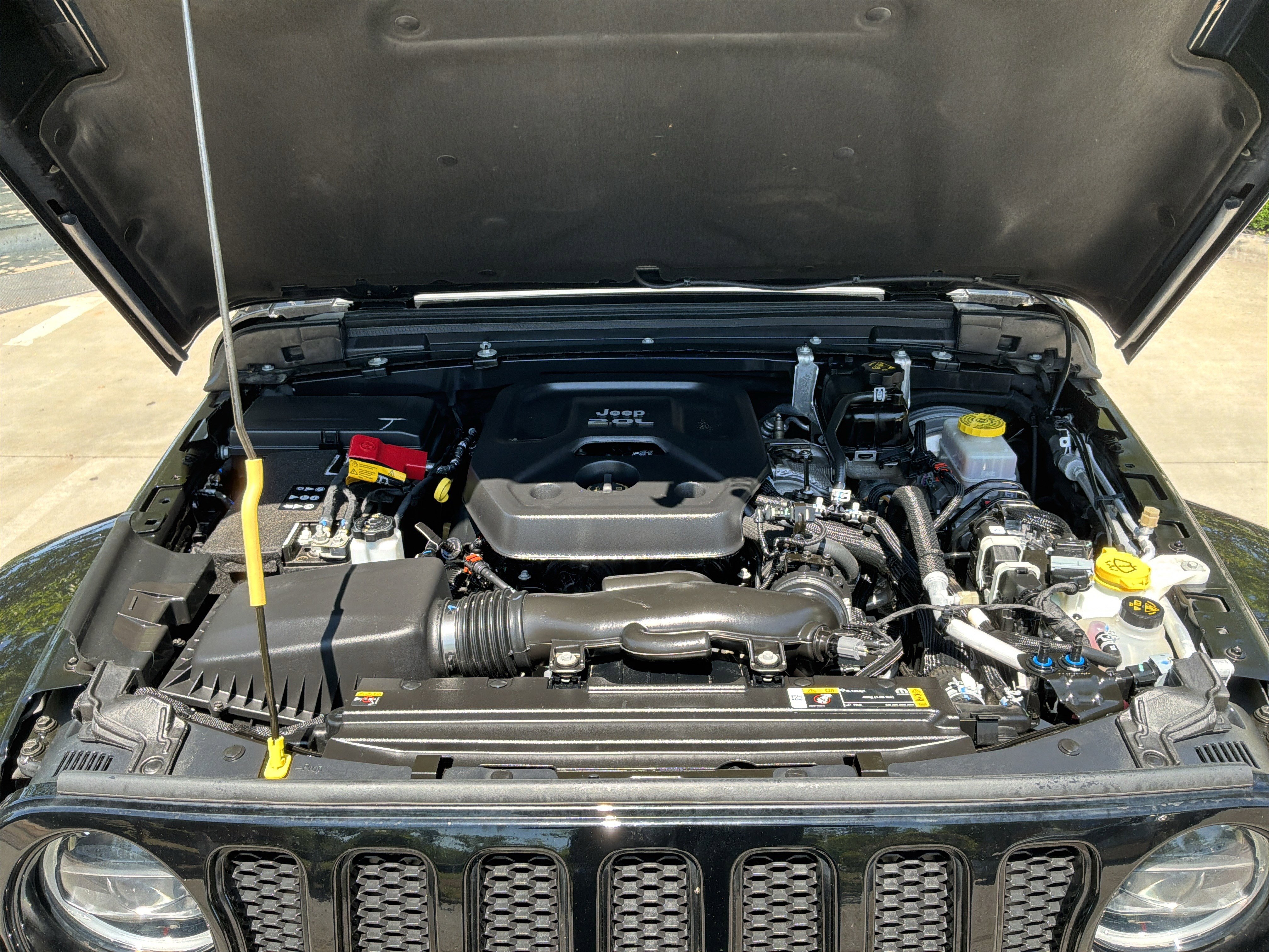 Used 2023 Jeep Wrangler Sport AWD/4WD image 34