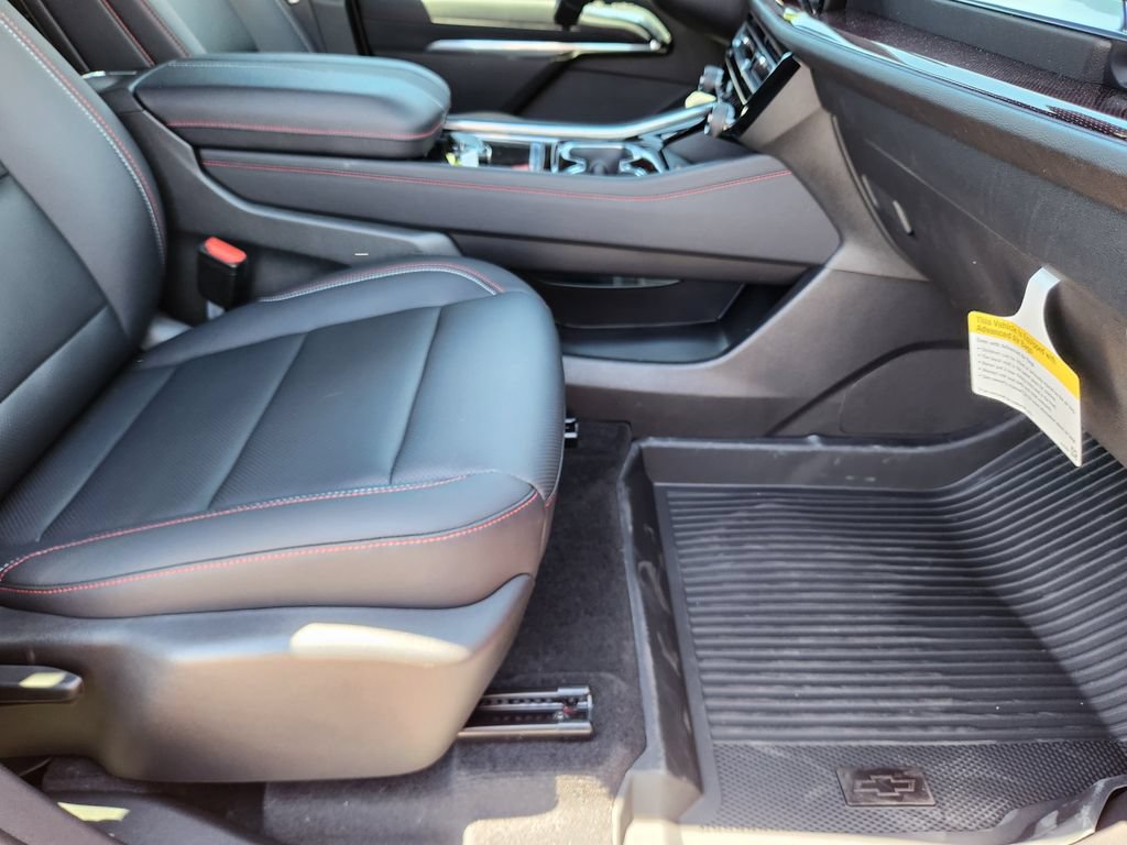 New 2026 Chevrolet Traverse Z71 w/ Driver Confidence Package AWD/4WD image 16
