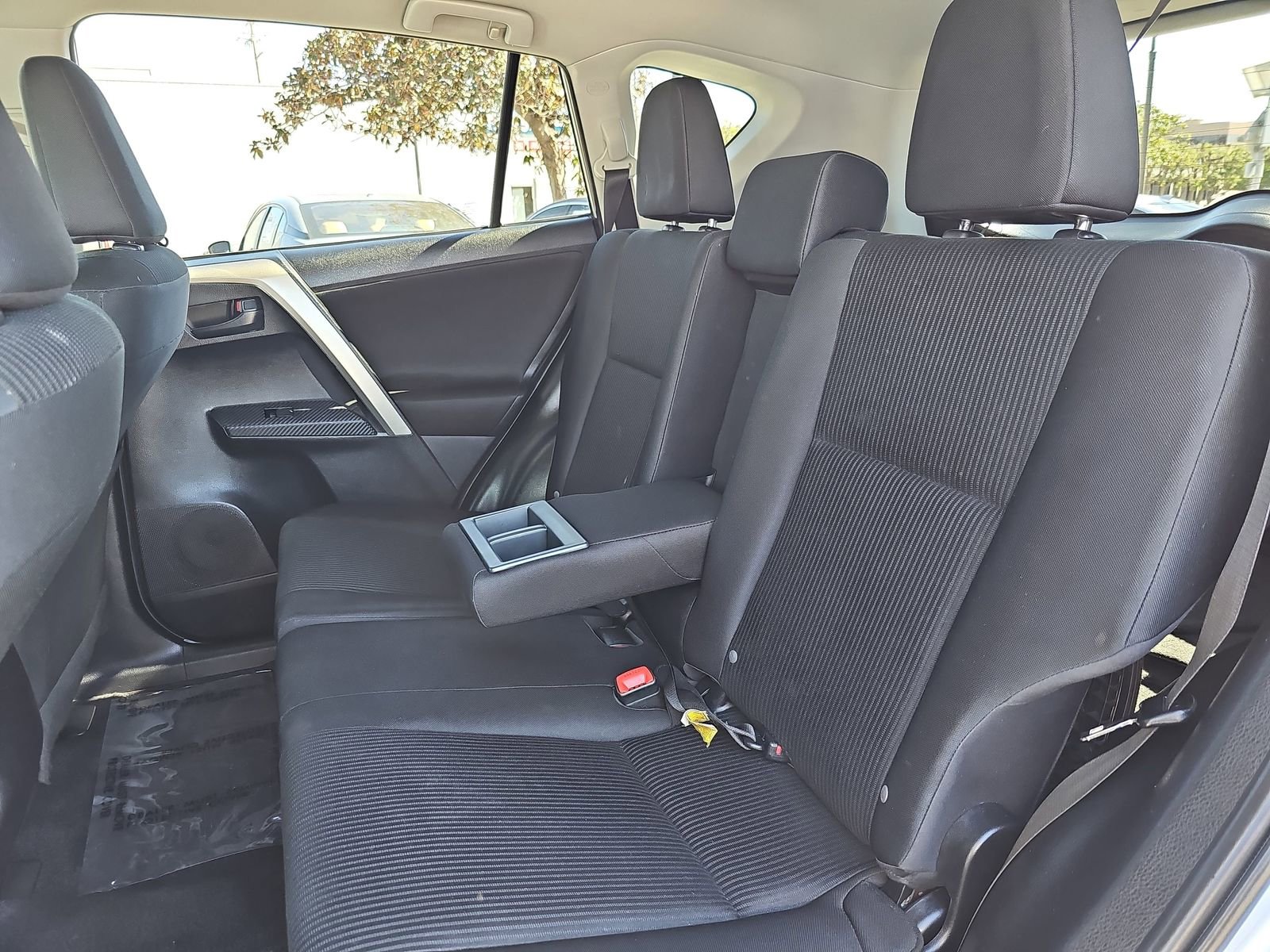 Used 2015 Toyota RAV4 LE image 13