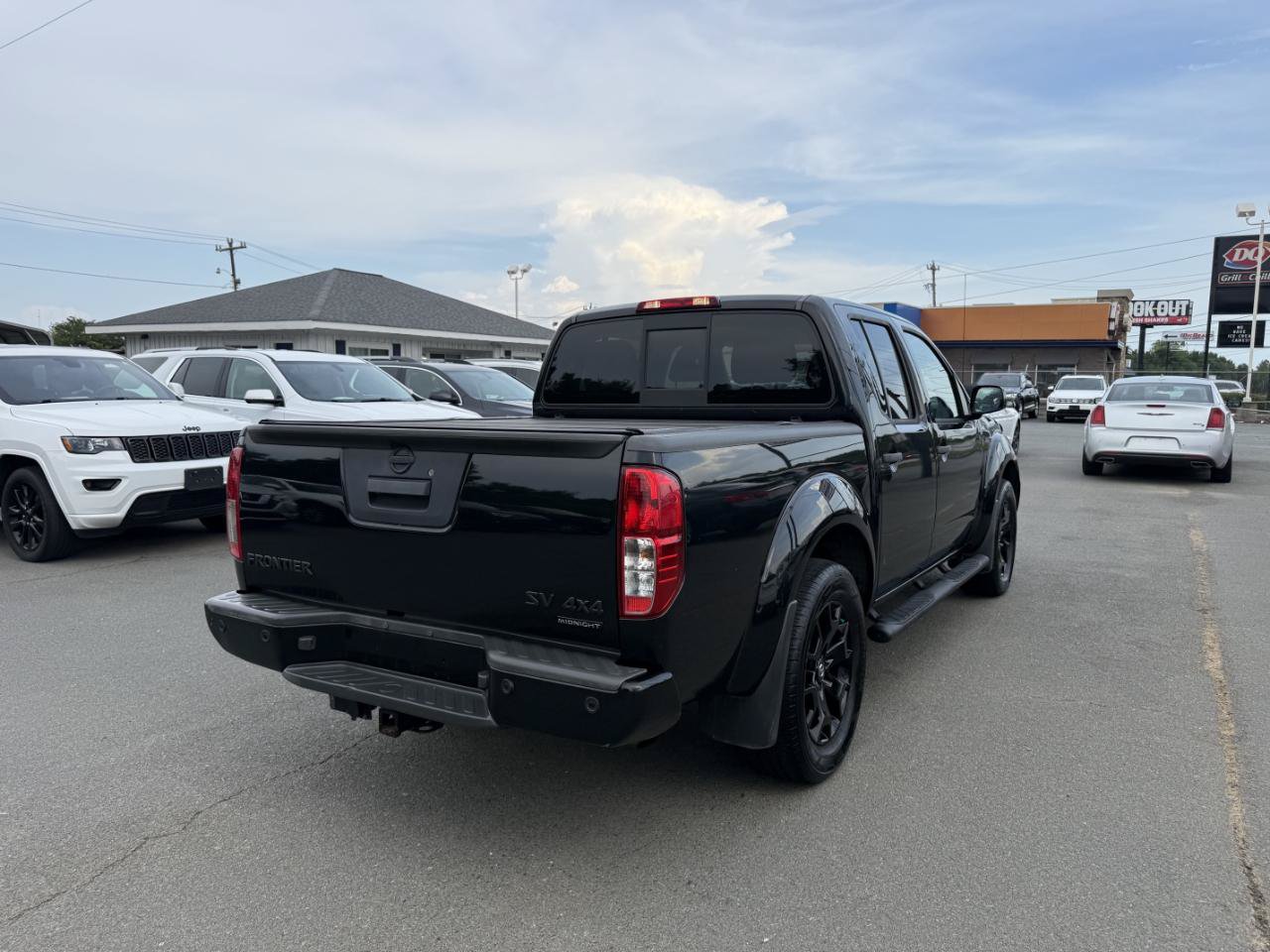 Used 2020 Nissan Frontier SV w/ Midnight Edition Floor Mats AWD/4WD image 6