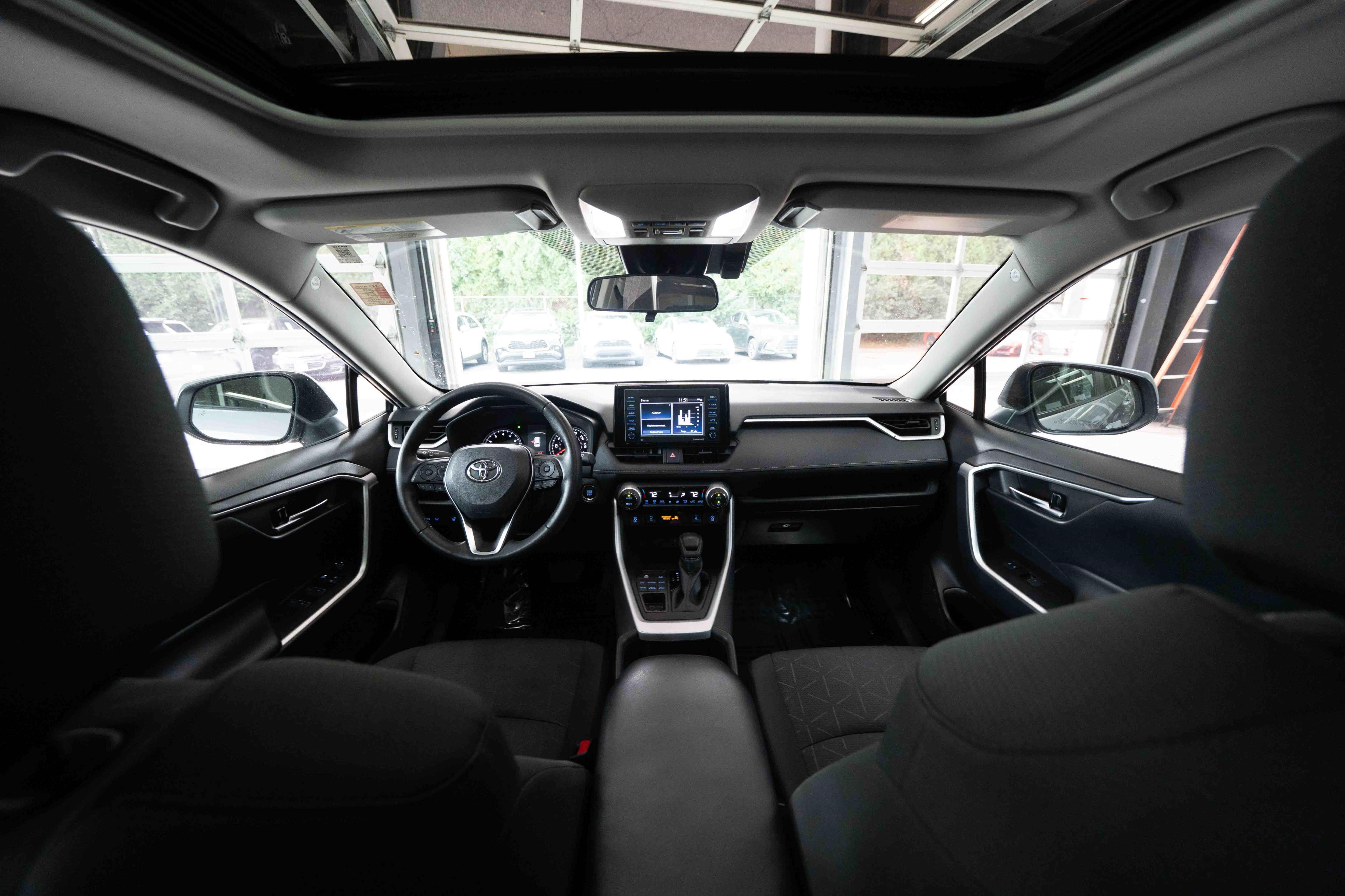 Used 2022 Toyota RAV4 XLE w/ Convenience Package AWD/4WD image 19