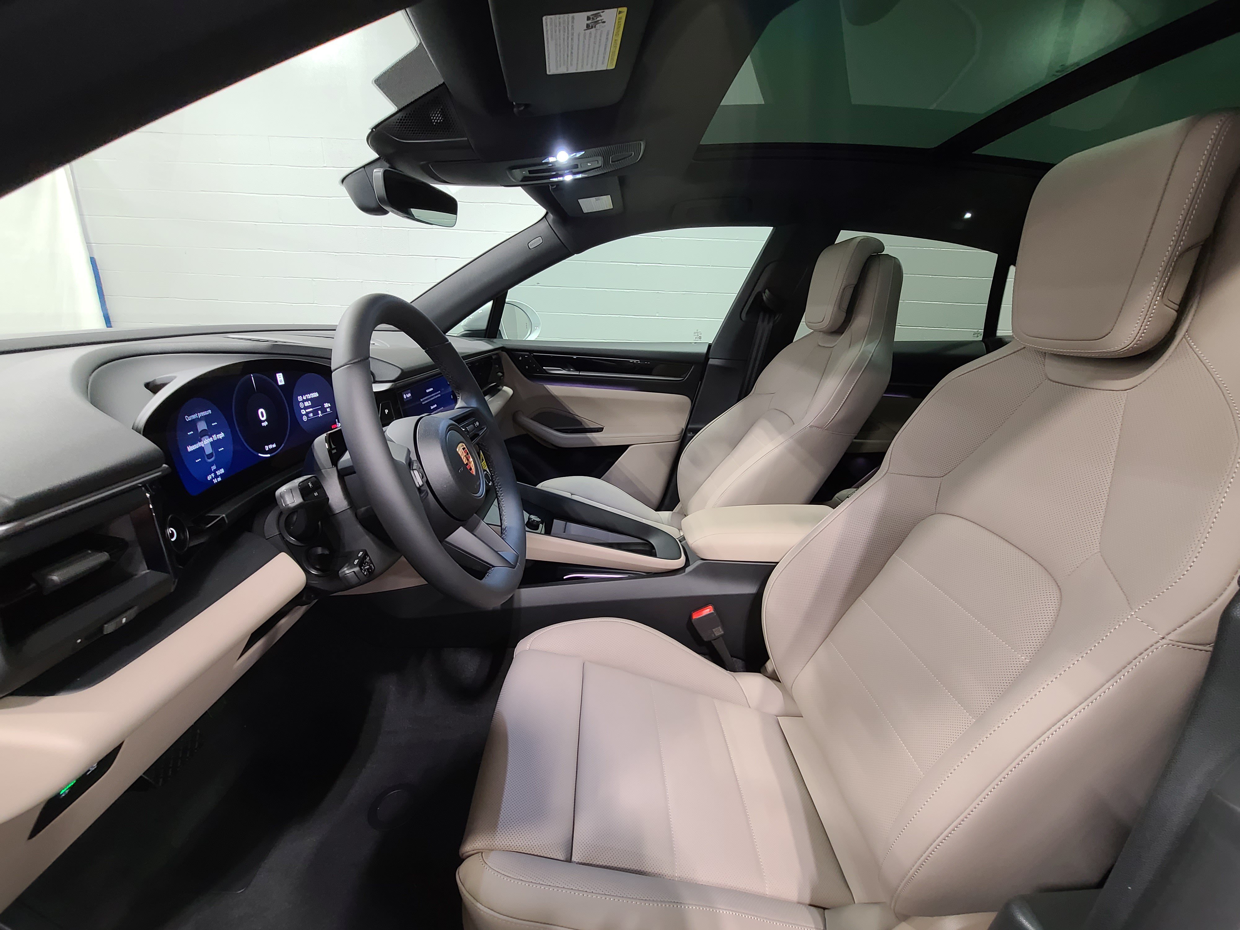 New 2026 Porsche Macan Electric RWD image 15