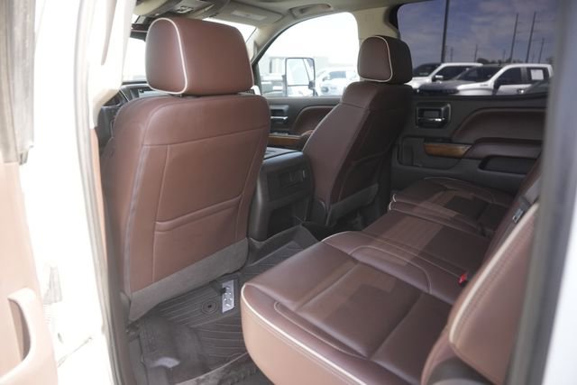 Used 2019 Chevrolet Silverado 3500 High Country w/ Duramax Plus Package image 12