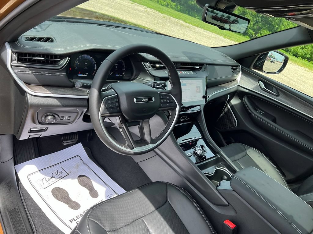 New 2026 Jeep Grand Cherokee L Limited AWD/4WD image 25