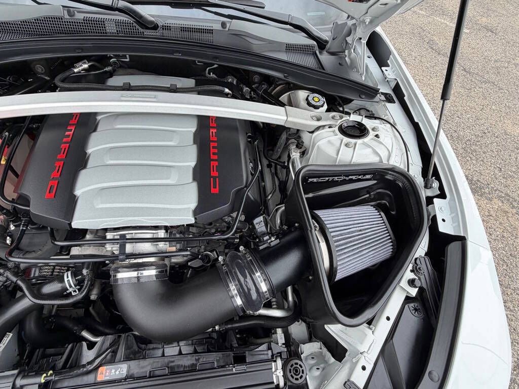 Used 2020 Chevrolet Camaro SS RWD image 24