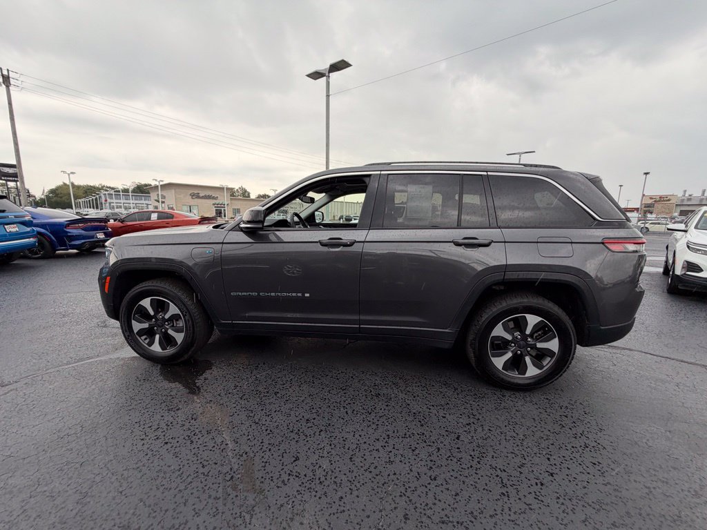 Used 2024 Jeep Grand Cherokee Limited 4xe AWD/4WD image 4