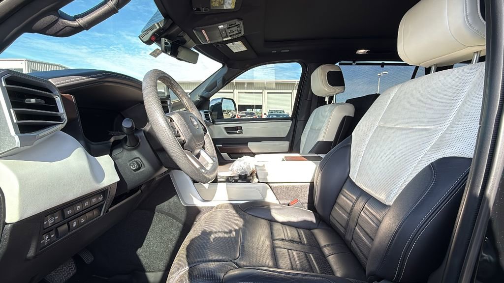 Used 2024 Toyota Sequoia Capstone AWD/4WD image 4