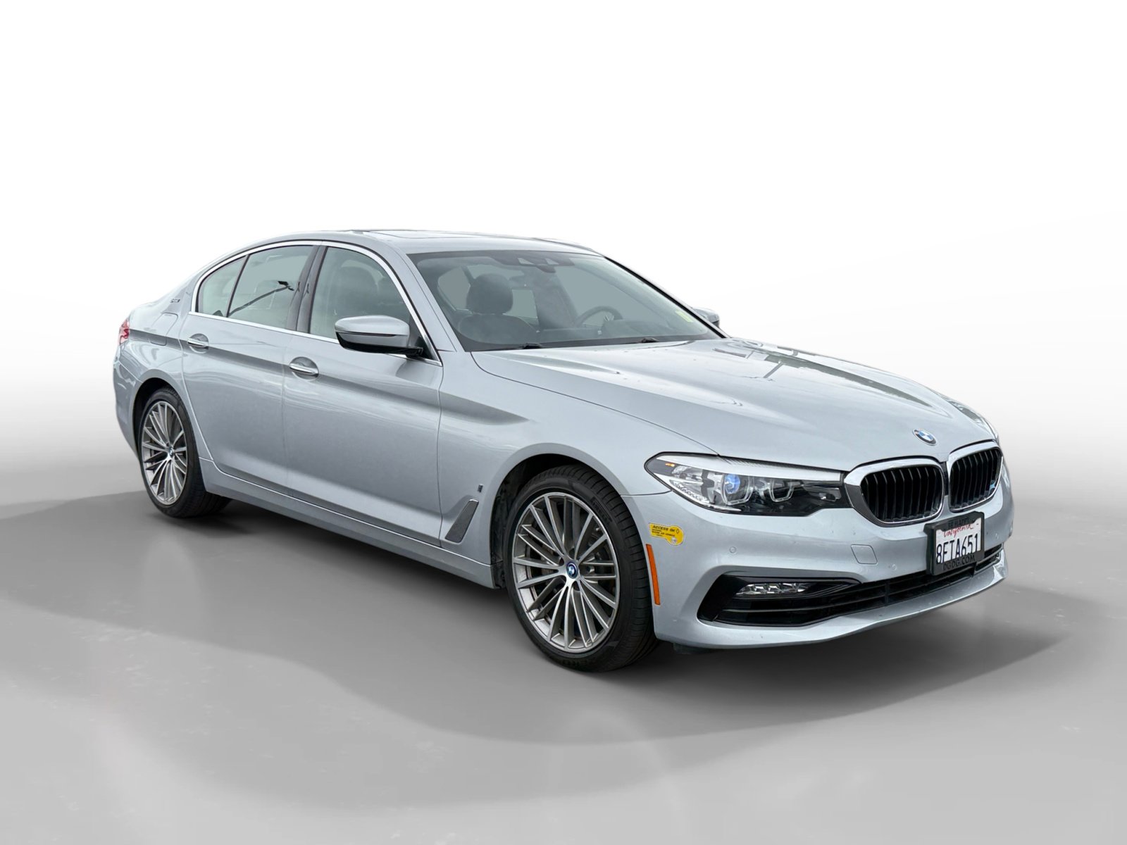 Used 2018 BMW 530e w/ Premium Package 2 image 7