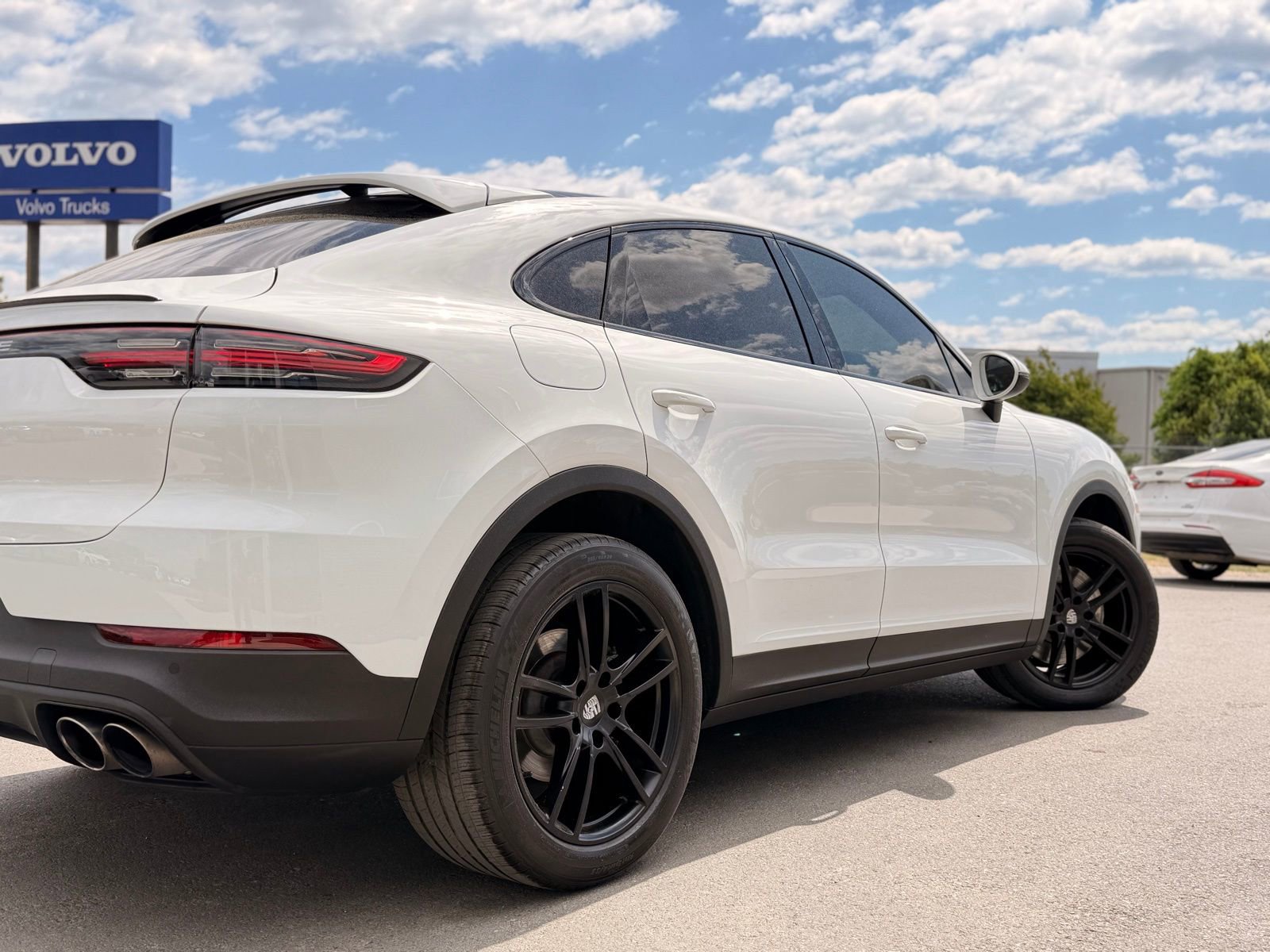 Used 2020 Porsche Cayenne S AWD/4WD image 4