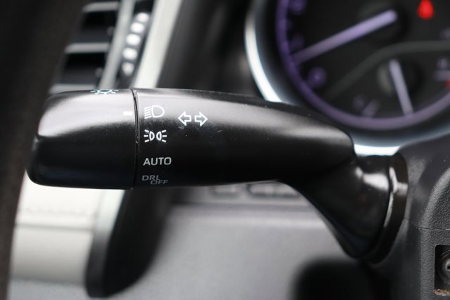 Used 2020 Toyota Camry LE FWD image 20