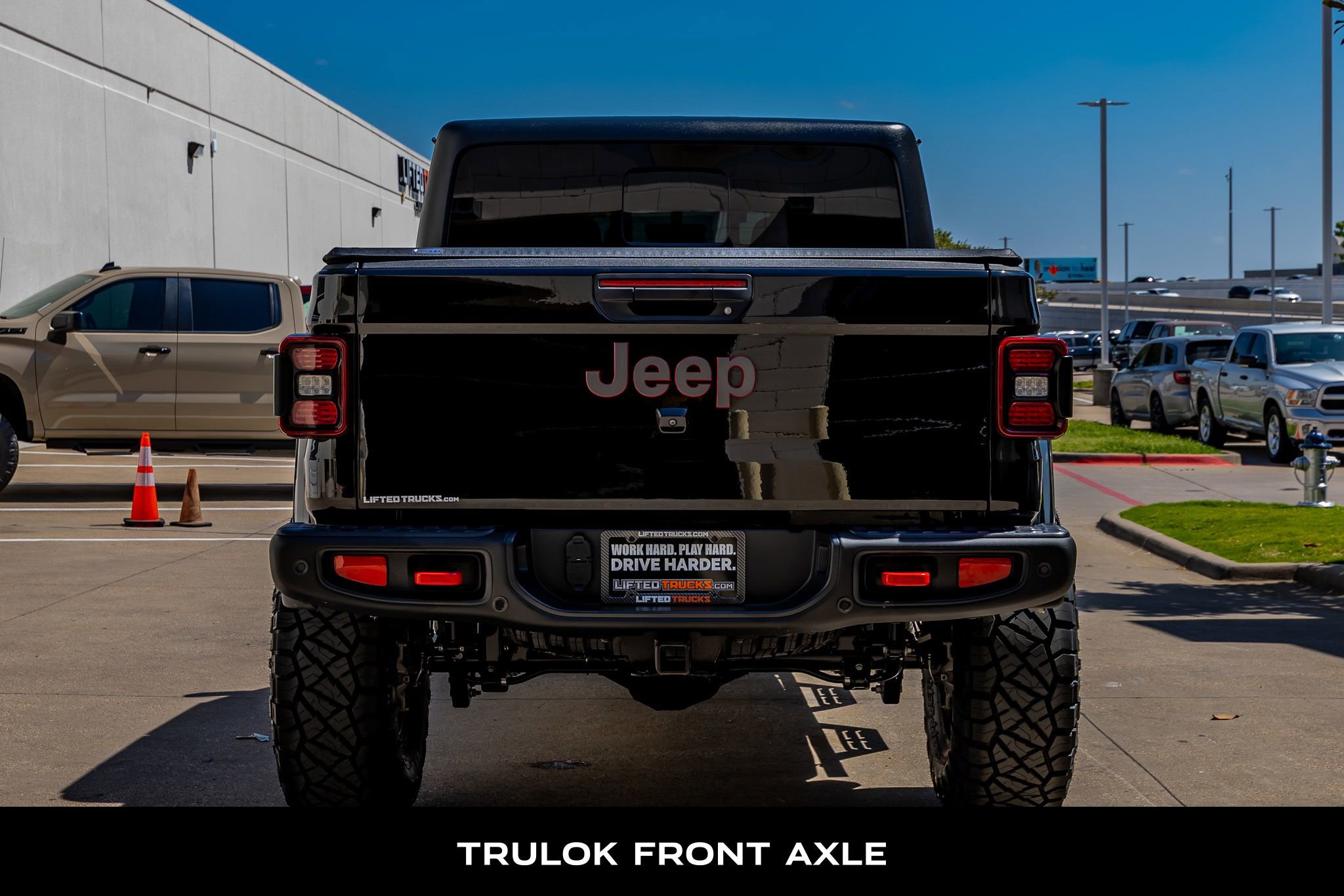 Used 2023 Jeep Gladiator Rubicon w/ LED Lighting Group AWD/4WD image 8