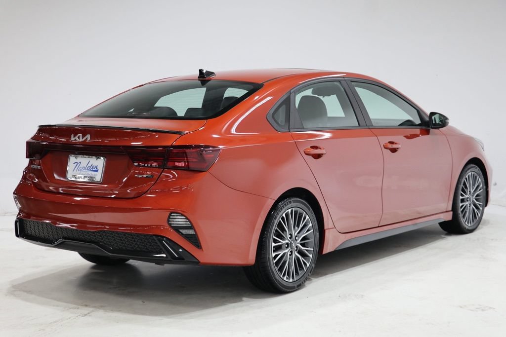 Used 2022 Kia Forte GT-Line w/ GT-Line Premium Package FWD image 7