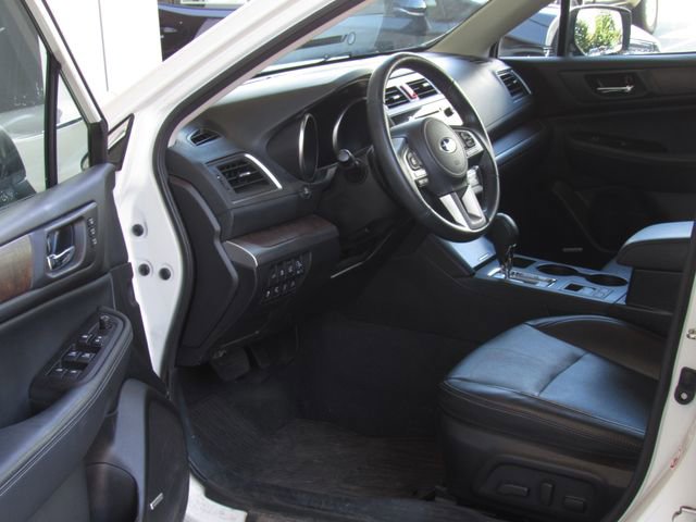 Used 2017 Subaru Outback 2.5i Limited image 10