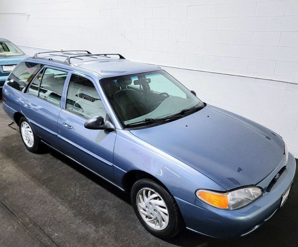 Used 1999 Ford Escort SE image 33