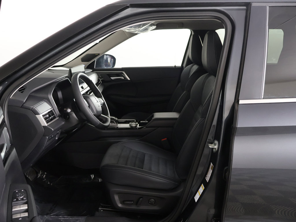 New 2026 Mitsubishi Outlander SE FWD image 31