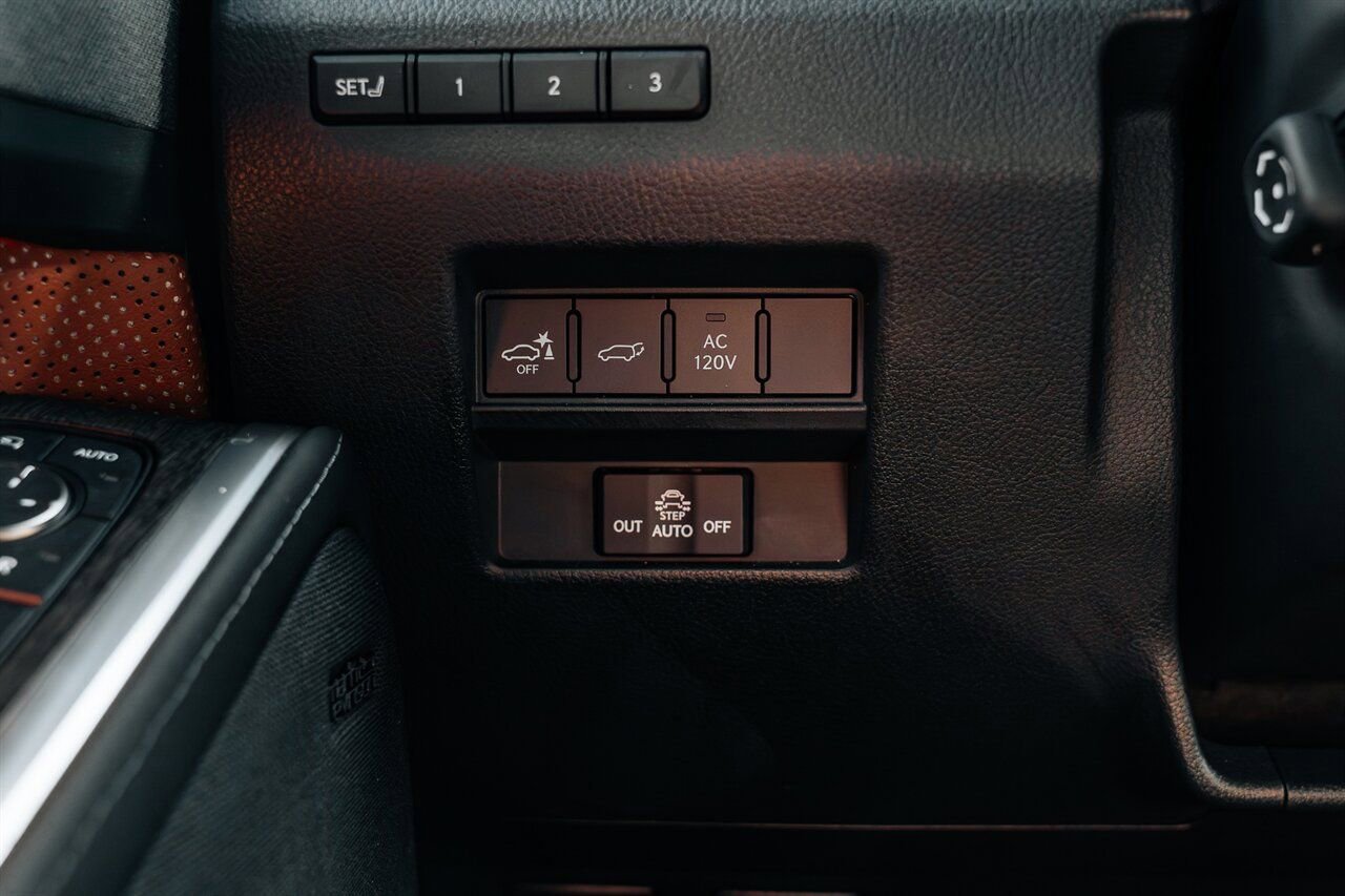Used 2024 Lexus GX 550 w/ Cold Area Package AWD/4WD image 29