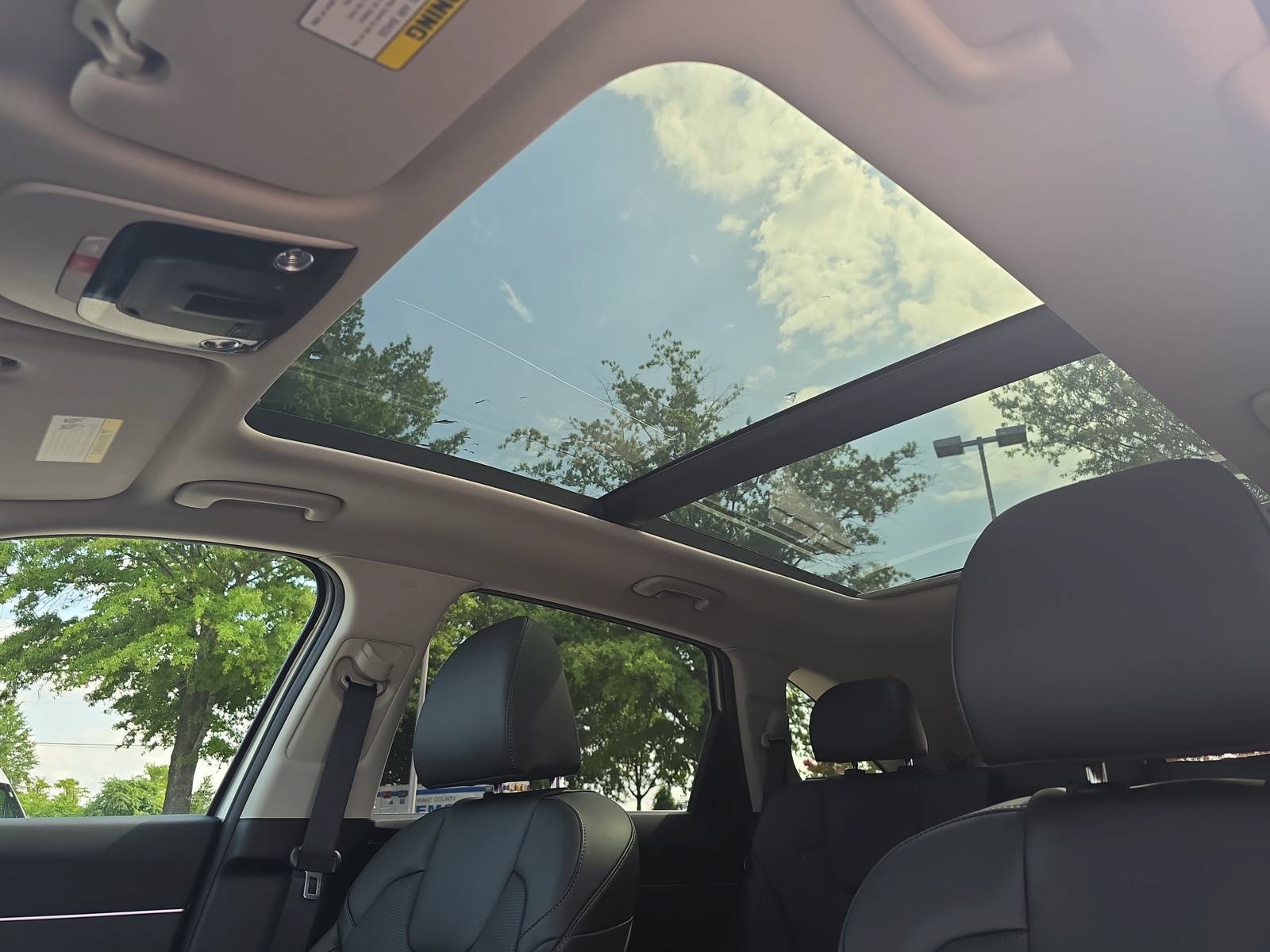 New 2026 Kia Sorento S w/ S Panoramic Sunroof Package FWD image 31