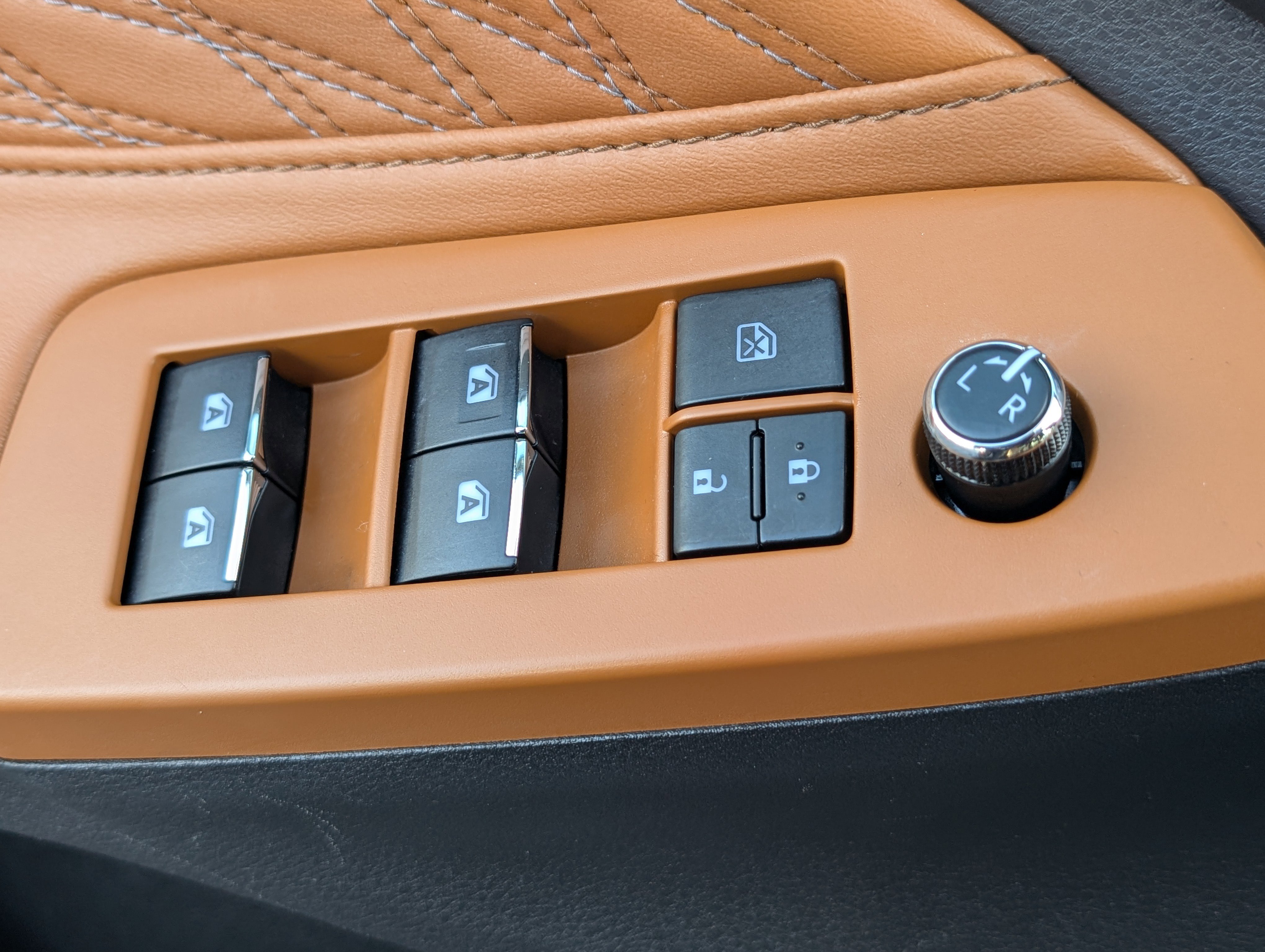 Used 2019 Toyota Avalon Limited w/ Advanced Safety Package image 20