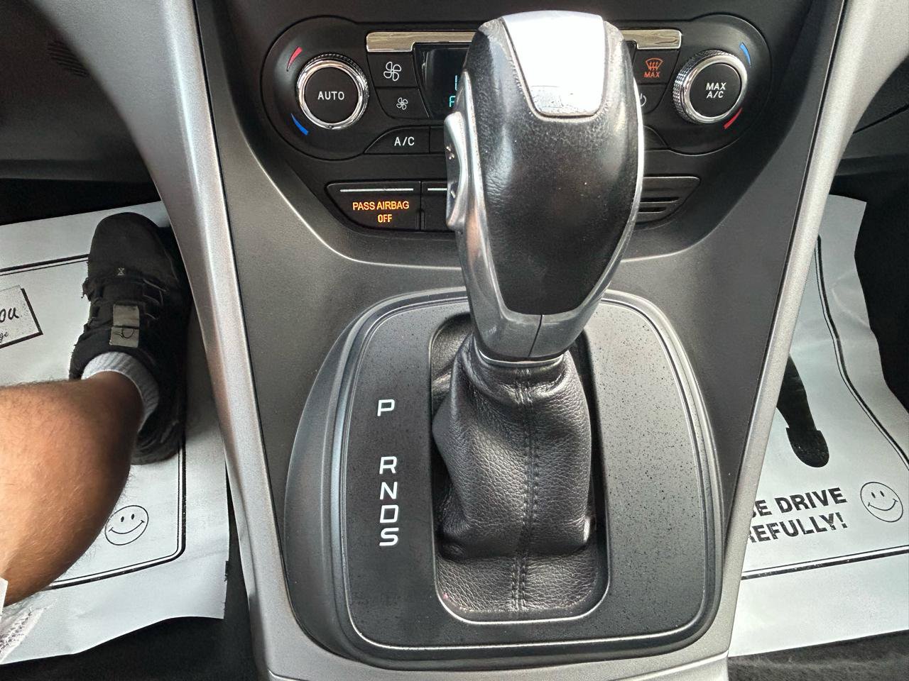 Used 2015 Ford Escape SE w/ Leather Comfort Package AWD/4WD image 29